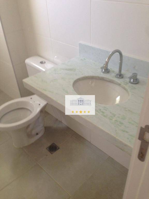 Apartamento à venda com 2 quartos, 75m² - Foto 4