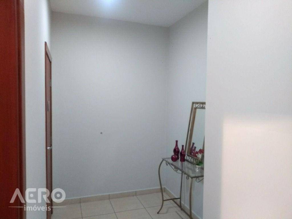 Casa à venda e aluguel, 192m² - Foto 18