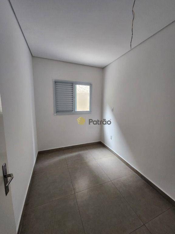 Apartamento à venda com 2 quartos, 48m² - Foto 4