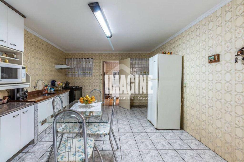 Casa à venda com 3 quartos, 180m² - Foto 15