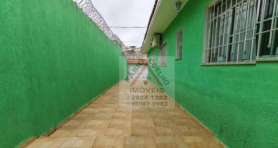 Casa à venda com 2 quartos, 200m² - Foto 23