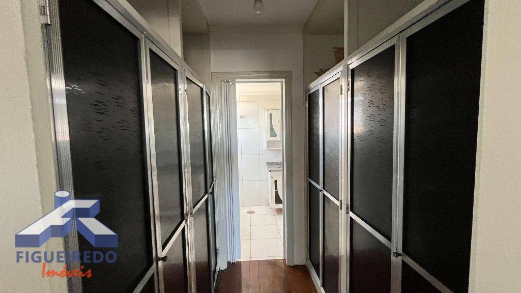 Apartamento à venda com 4 quartos, 197m² - Foto 17