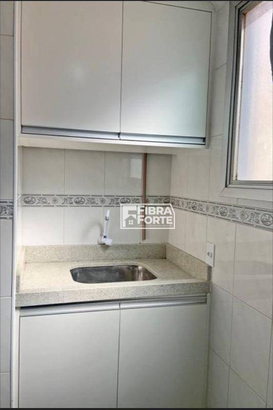 Apartamento para alugar com 1 quarto, 52m² - Foto 14