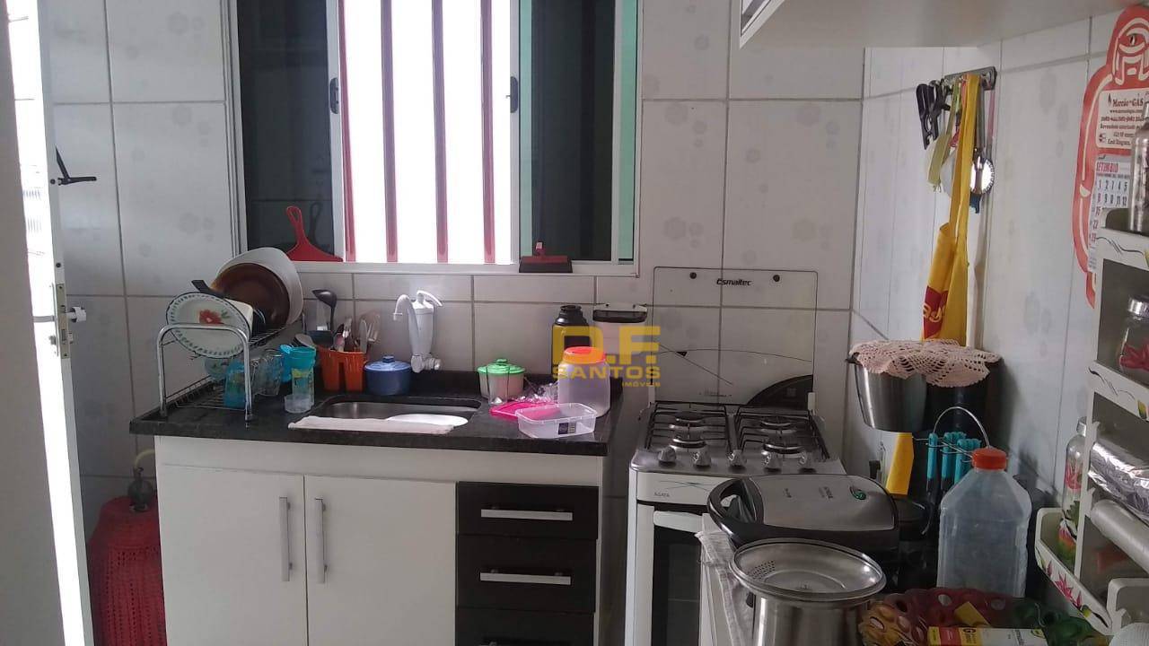 Sobrado à venda com 2 quartos, 1m² - Foto 2