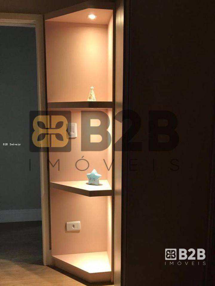 Apartamento à venda com 3 quartos, 81m² - Foto 28