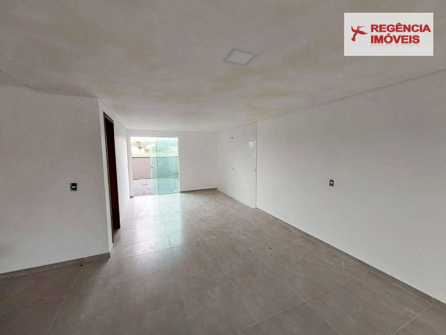 Casa à venda com 3 quartos, 115m² - Foto 14