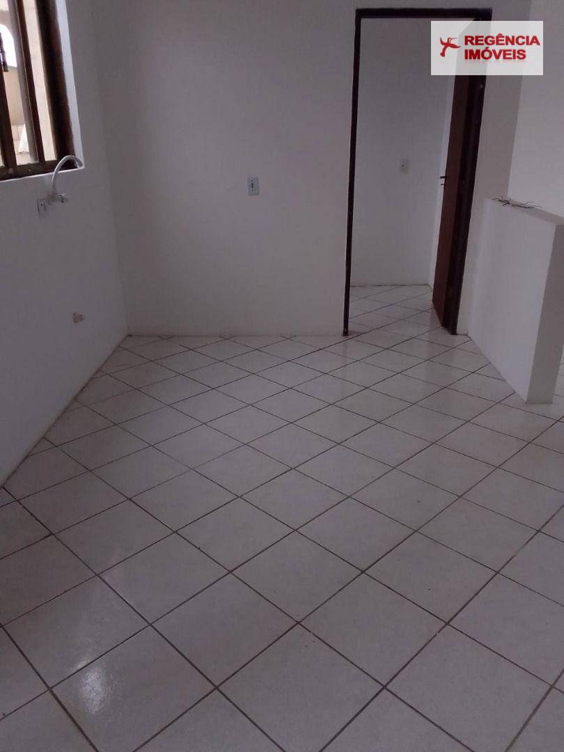 Casa à venda com 9 quartos, 550m² - Foto 9