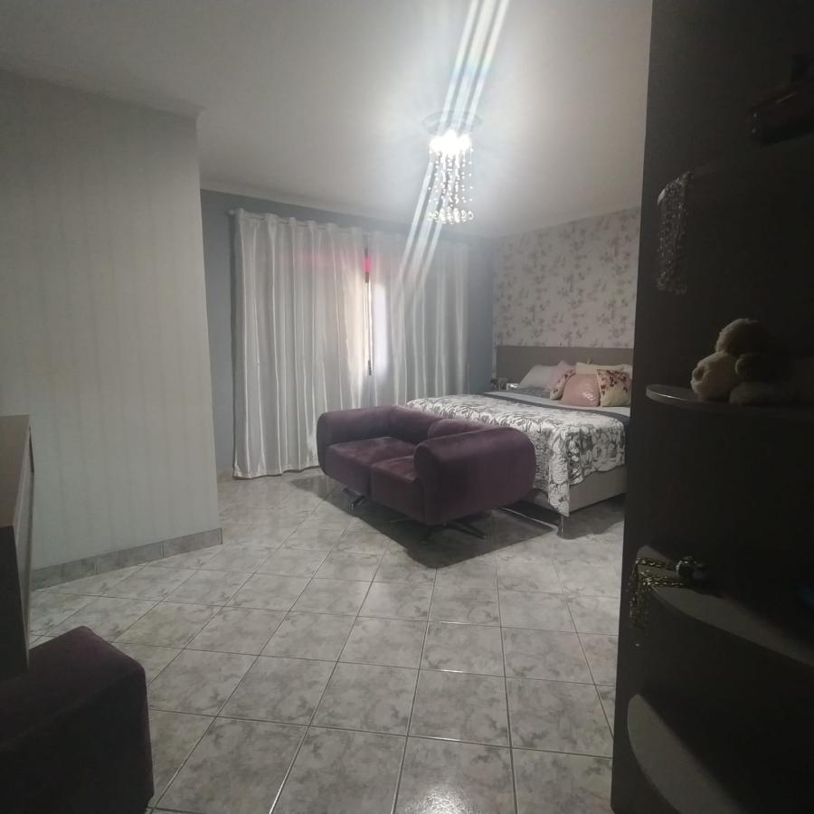 Casa à venda com 3 quartos, 220m² - Foto 20