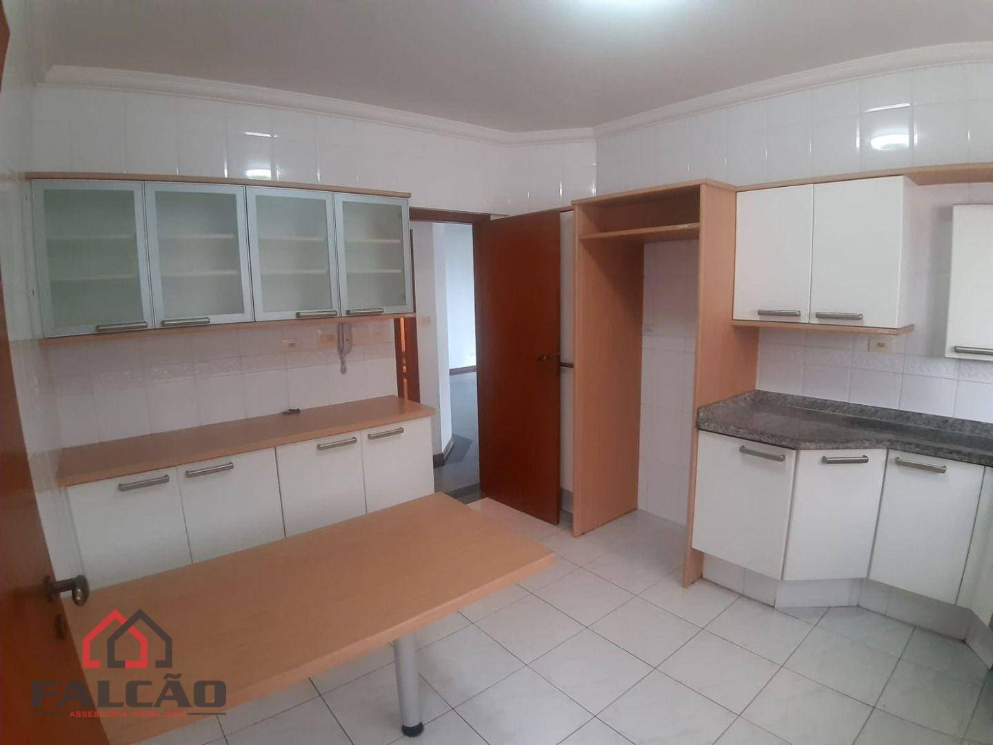 Apartamento à venda e aluguel com 3 quartos, 140m² - Foto 33