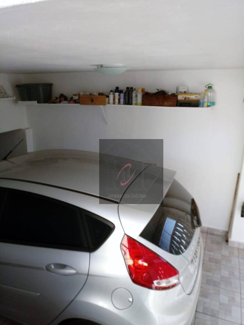 Sobrado à venda com 3 quartos, 192m² - Foto 2