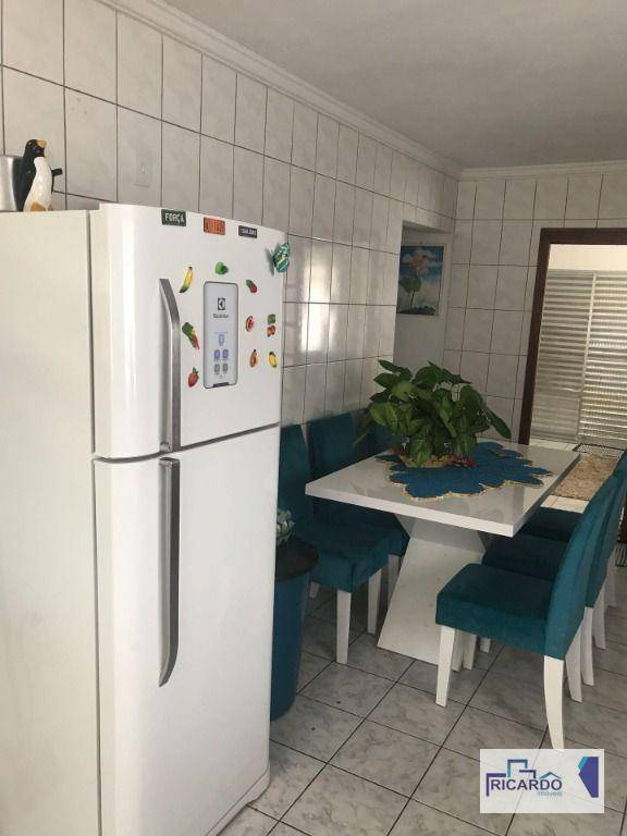 Sobrado à venda com 3 quartos, 236m² - Foto 6