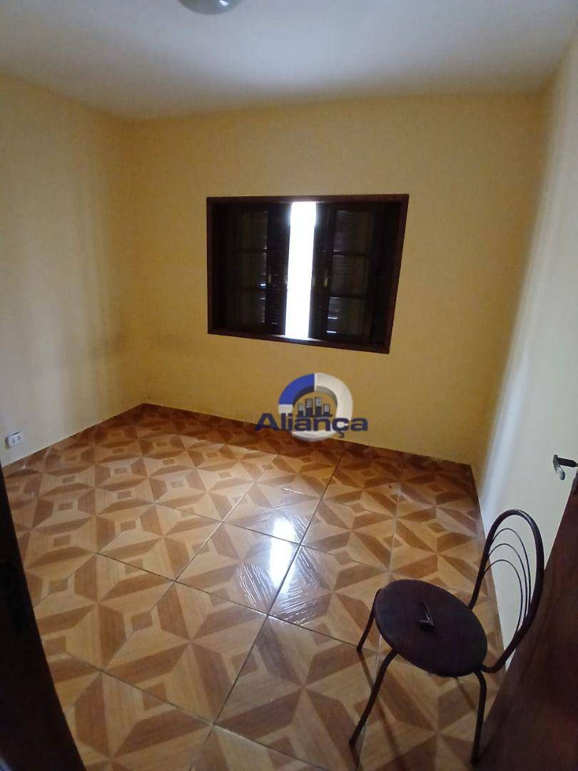 Casa para alugar com 2 quartos, 125m² - Foto 18