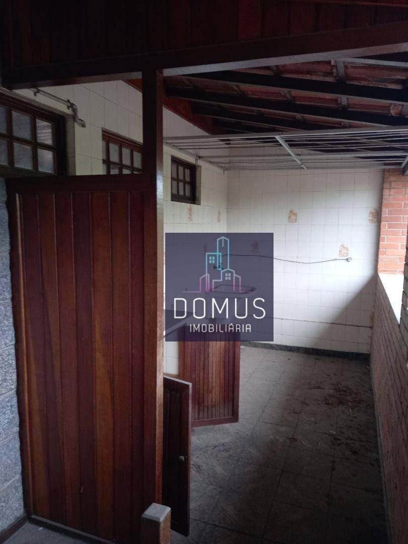 Casa à venda com 3 quartos, 476m² - Foto 11