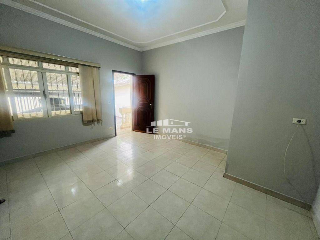 Casa, 4 quartos, 120 m² - Foto 1