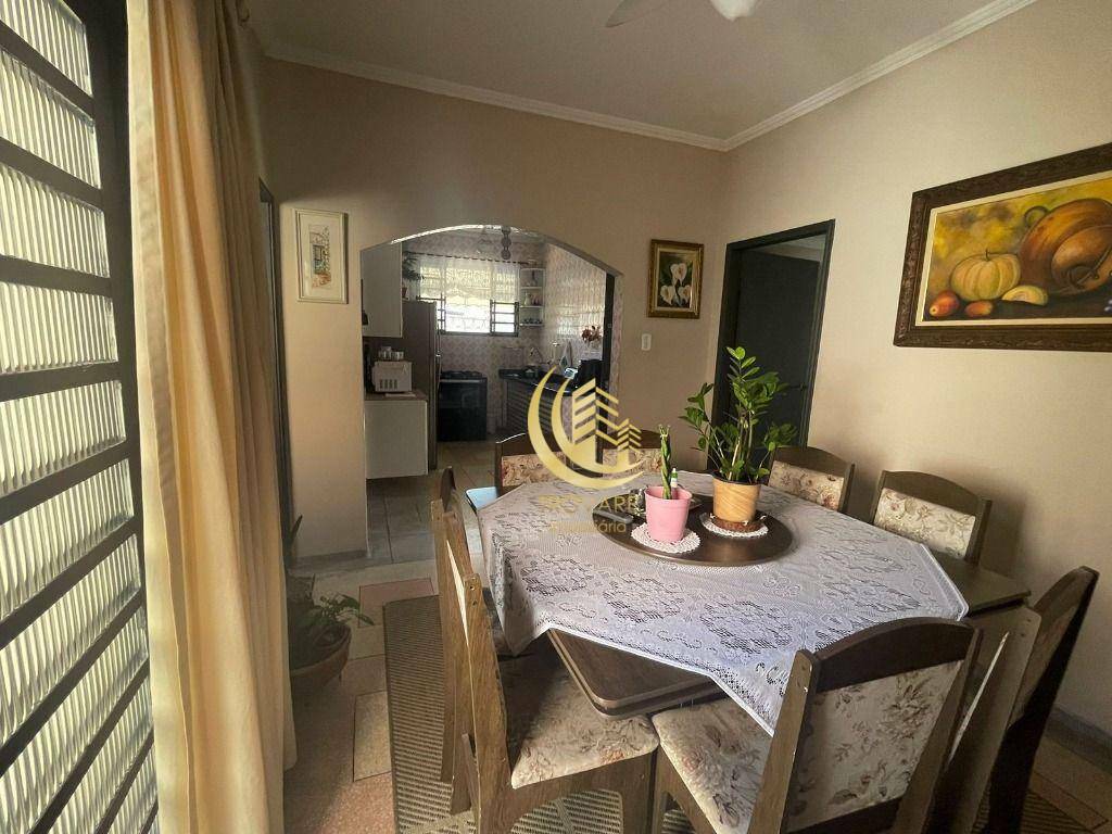 Casa à venda e aluguel com 4 quartos, 180m² - Foto 20