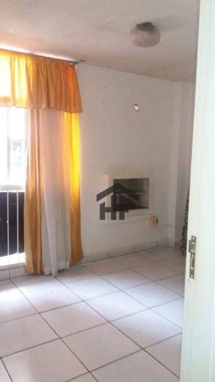 Apartamento à venda com 4 quartos, 140m² - Foto 4