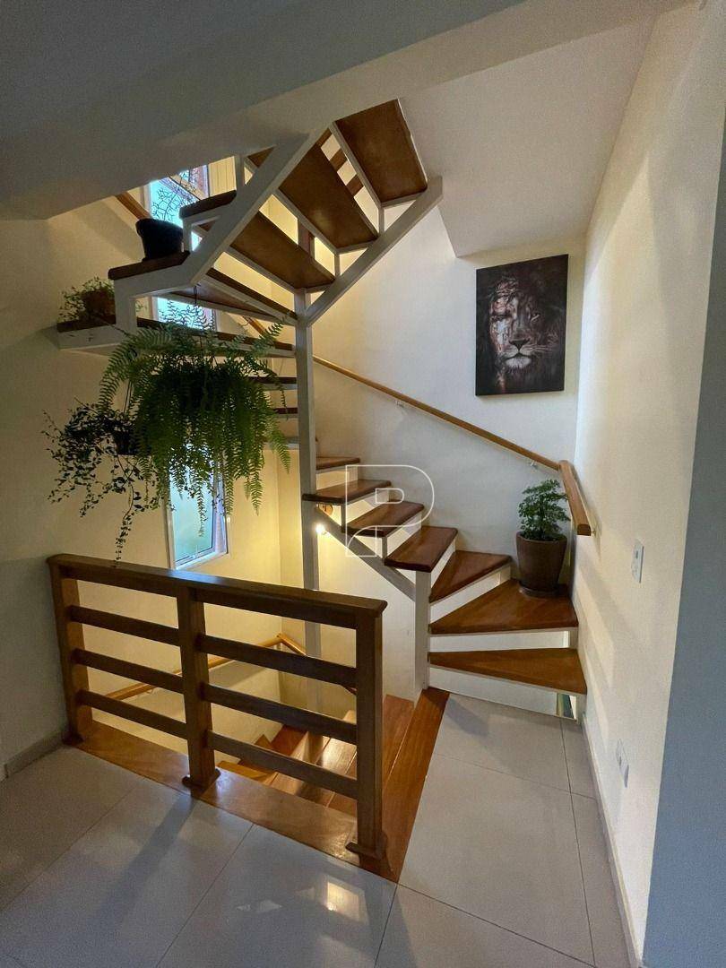 Casa de Condomínio à venda com 3 quartos, 176m² - Foto 4