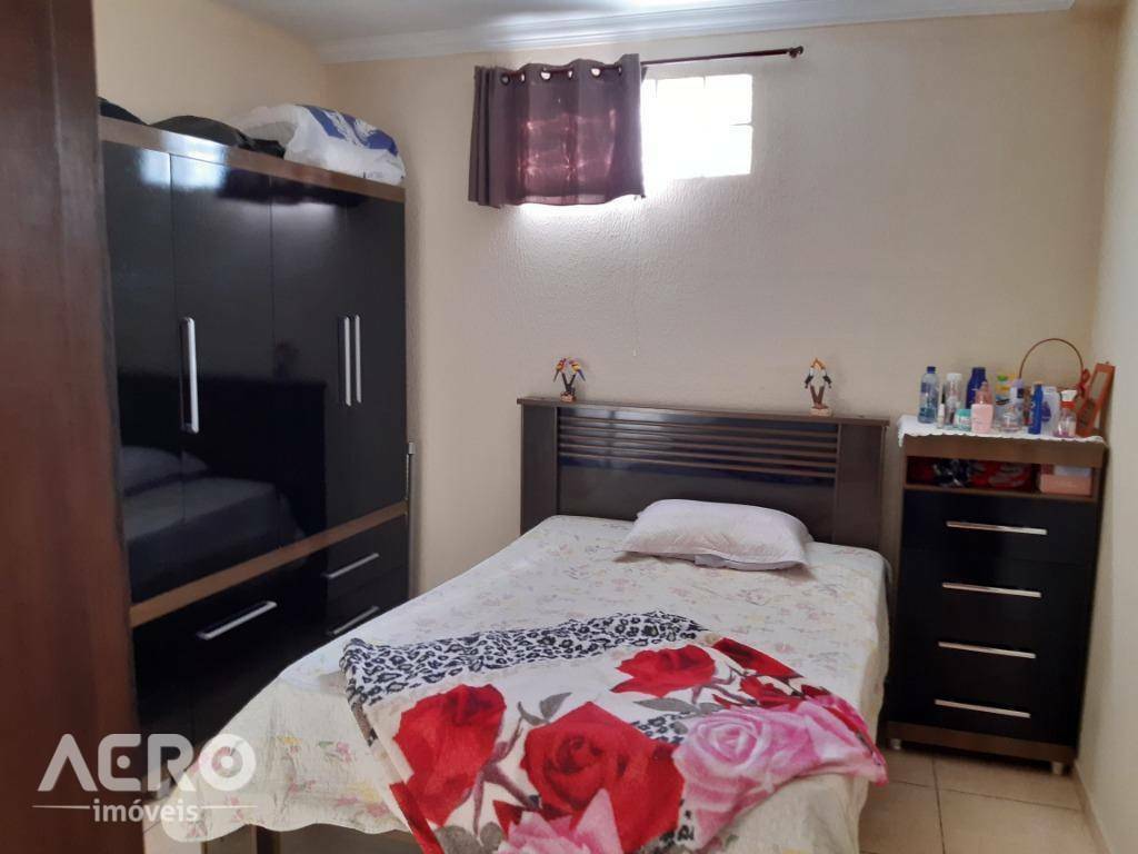 Casa à venda com 3 quartos, 297m² - Foto 24