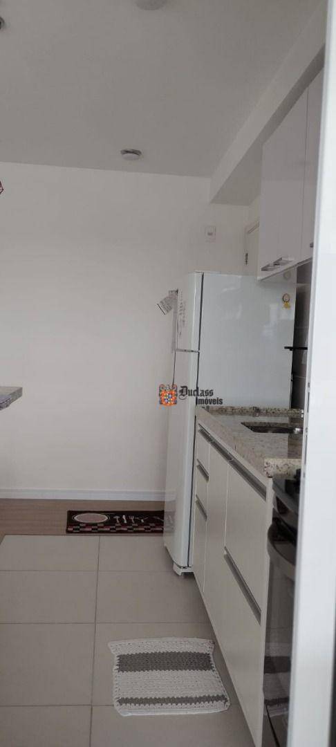 Apartamento à venda com 2 quartos, 60m² - Foto 5