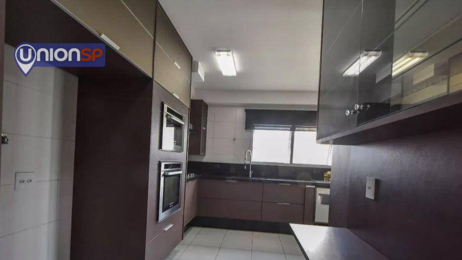 Apartamento à venda com 3 quartos, 236m² - Foto 24