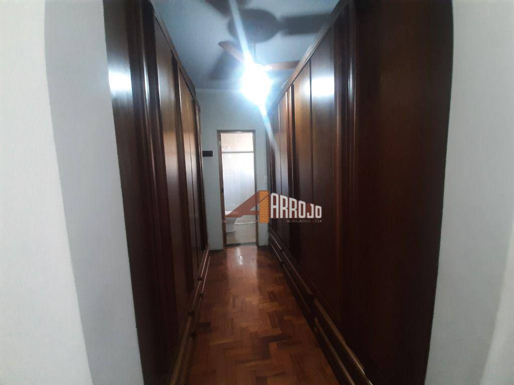 Sobrado à venda com 2 quartos, 131m² - Foto 4