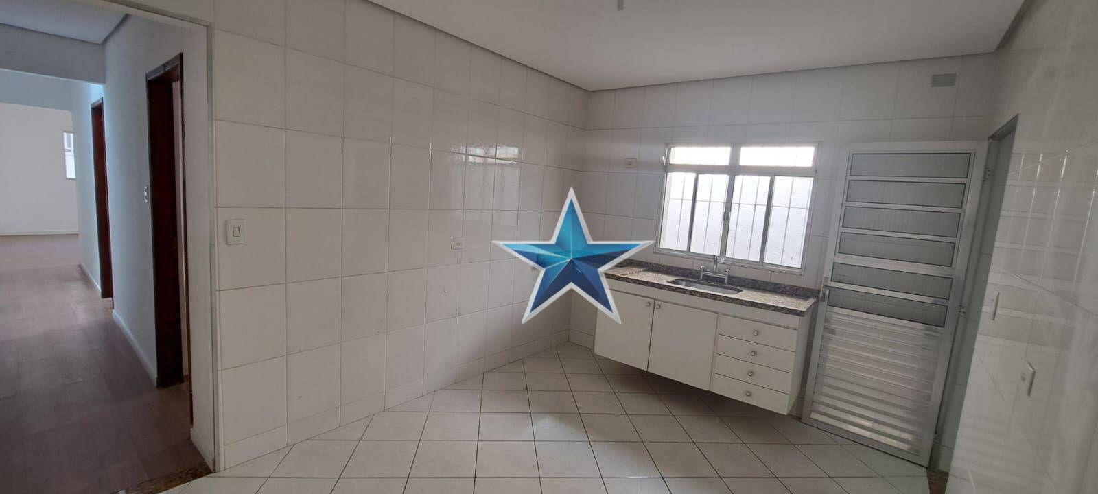 Casa à venda com 2 quartos, 90m² - Foto 8