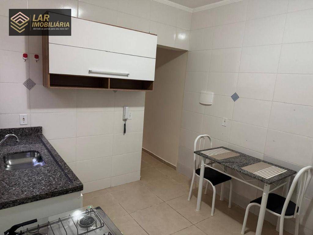 Casa de Condomínio para alugar com 2 quartos, 110m² - Foto 4