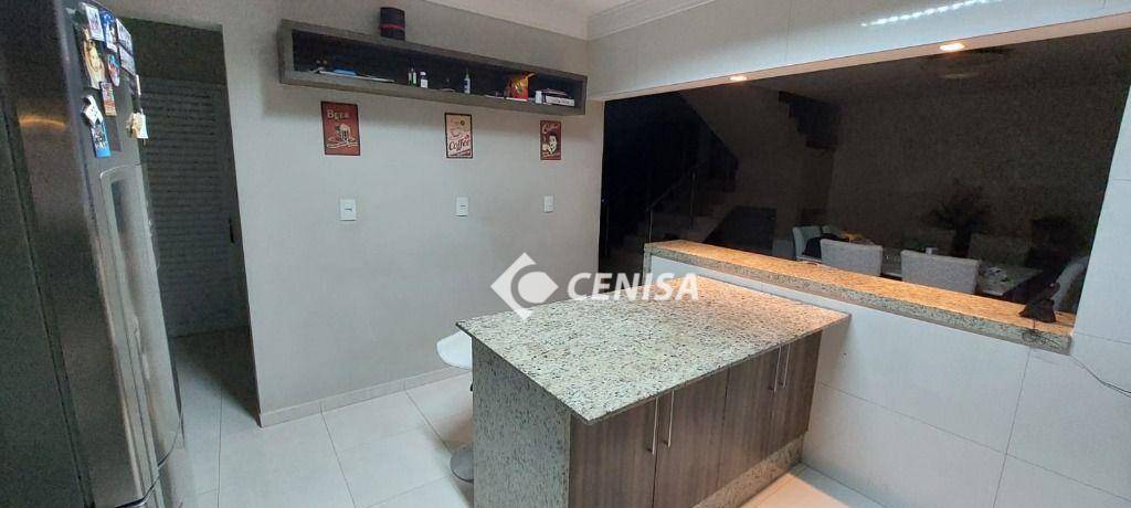 Casa de Condomínio à venda com 3 quartos, 275m² - Foto 9