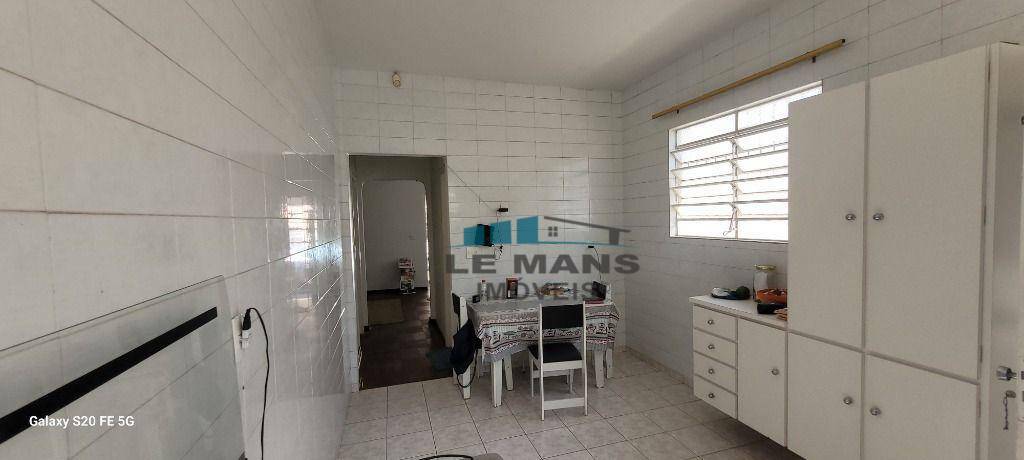 Casa à venda com 2 quartos, 140m² - Foto 12