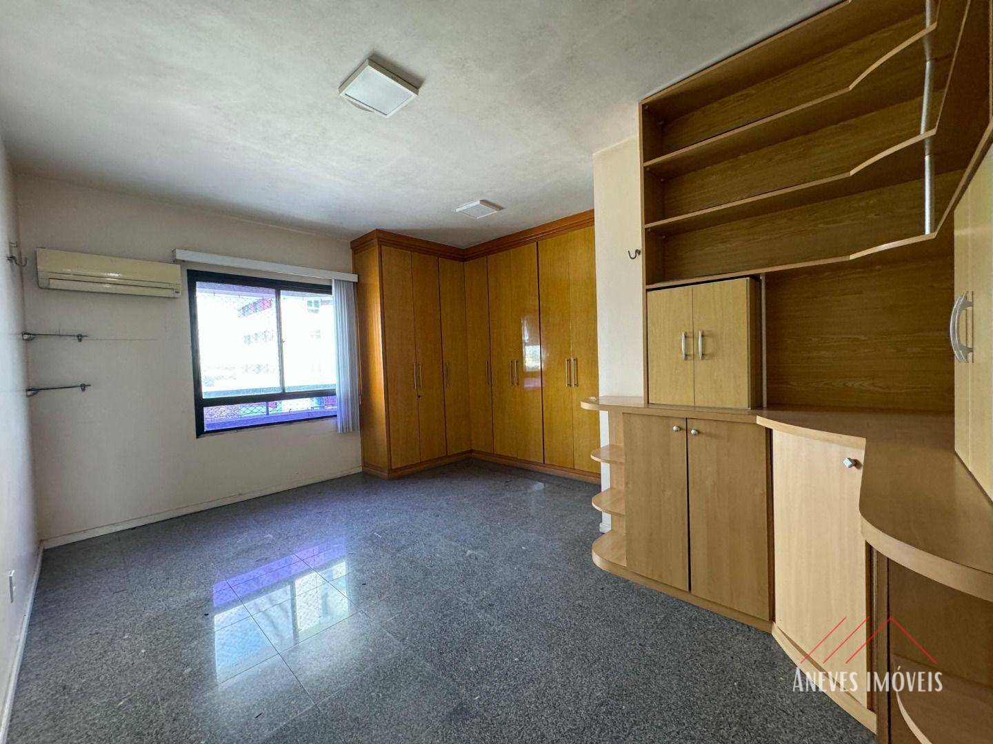 Apartamento à venda com 4 quartos, 205m² - Foto 27