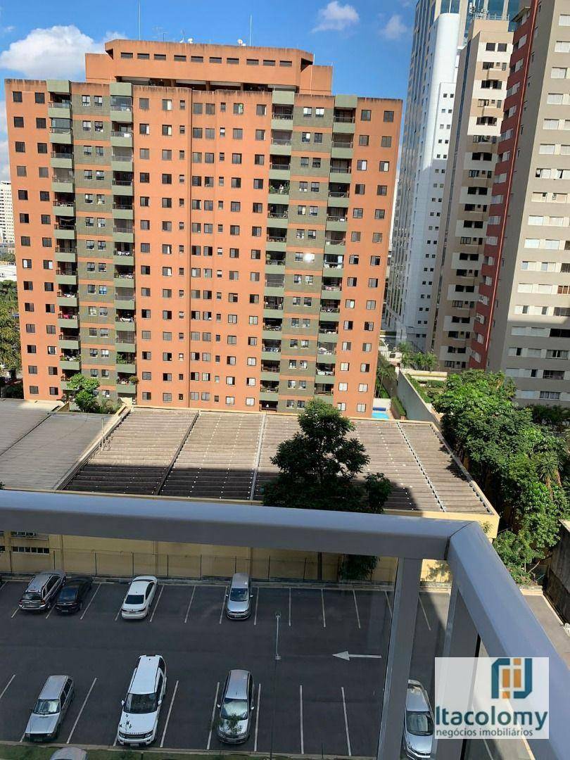 Apartamento à venda com 1 quarto, 50m² - Foto 2