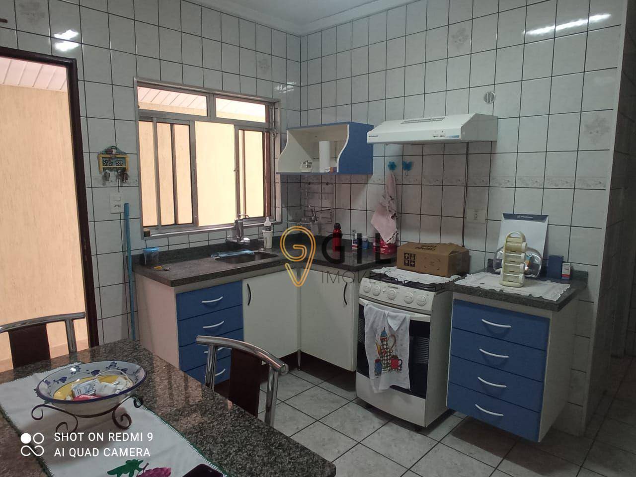 Casa à venda com 3 quartos, 260m² - Foto 8