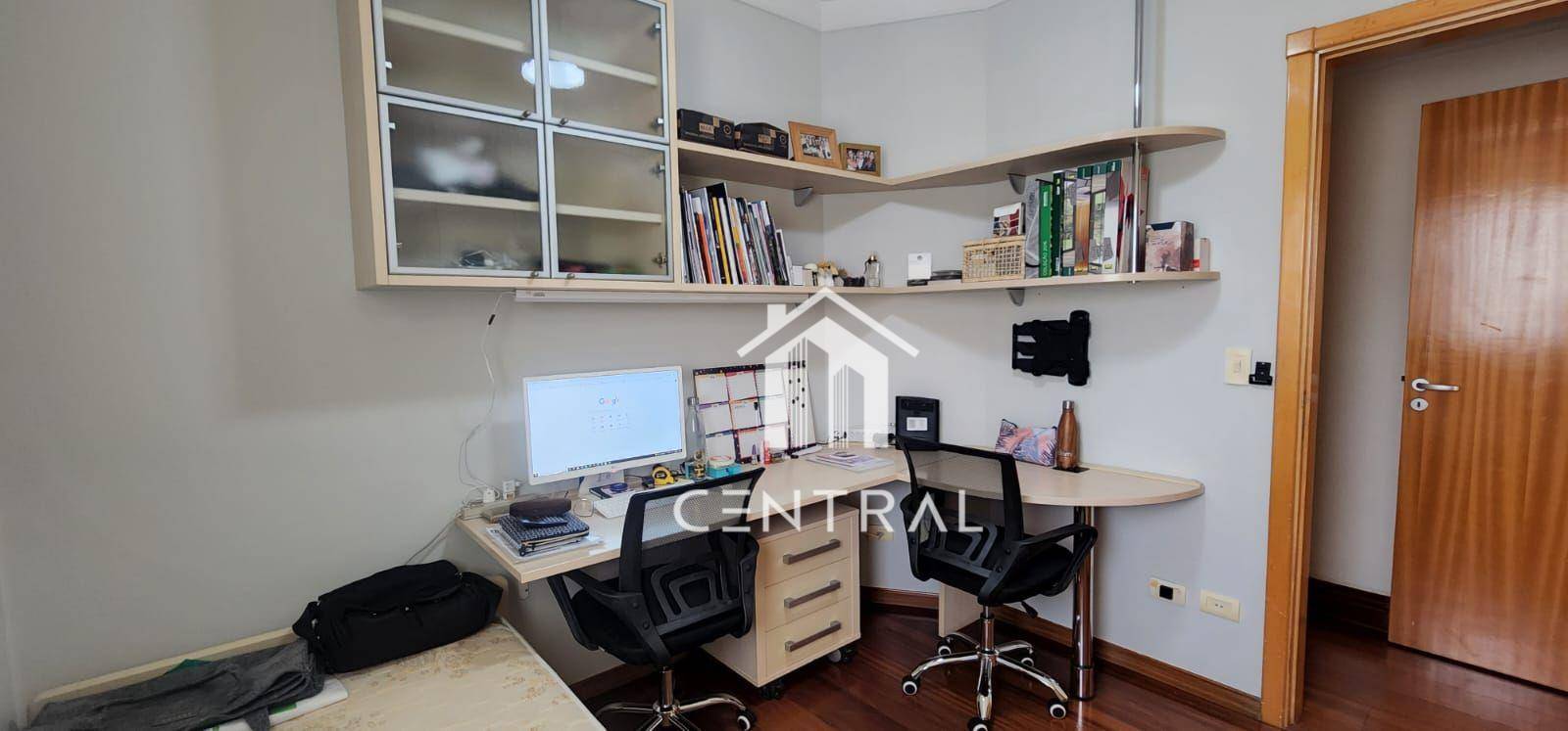 Apartamento à venda com 3 quartos, 107m² - Foto 10