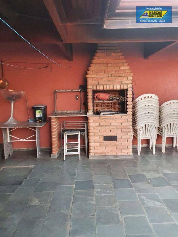 Casa de Condomínio à venda com 3 quartos, 304m² - Foto 14