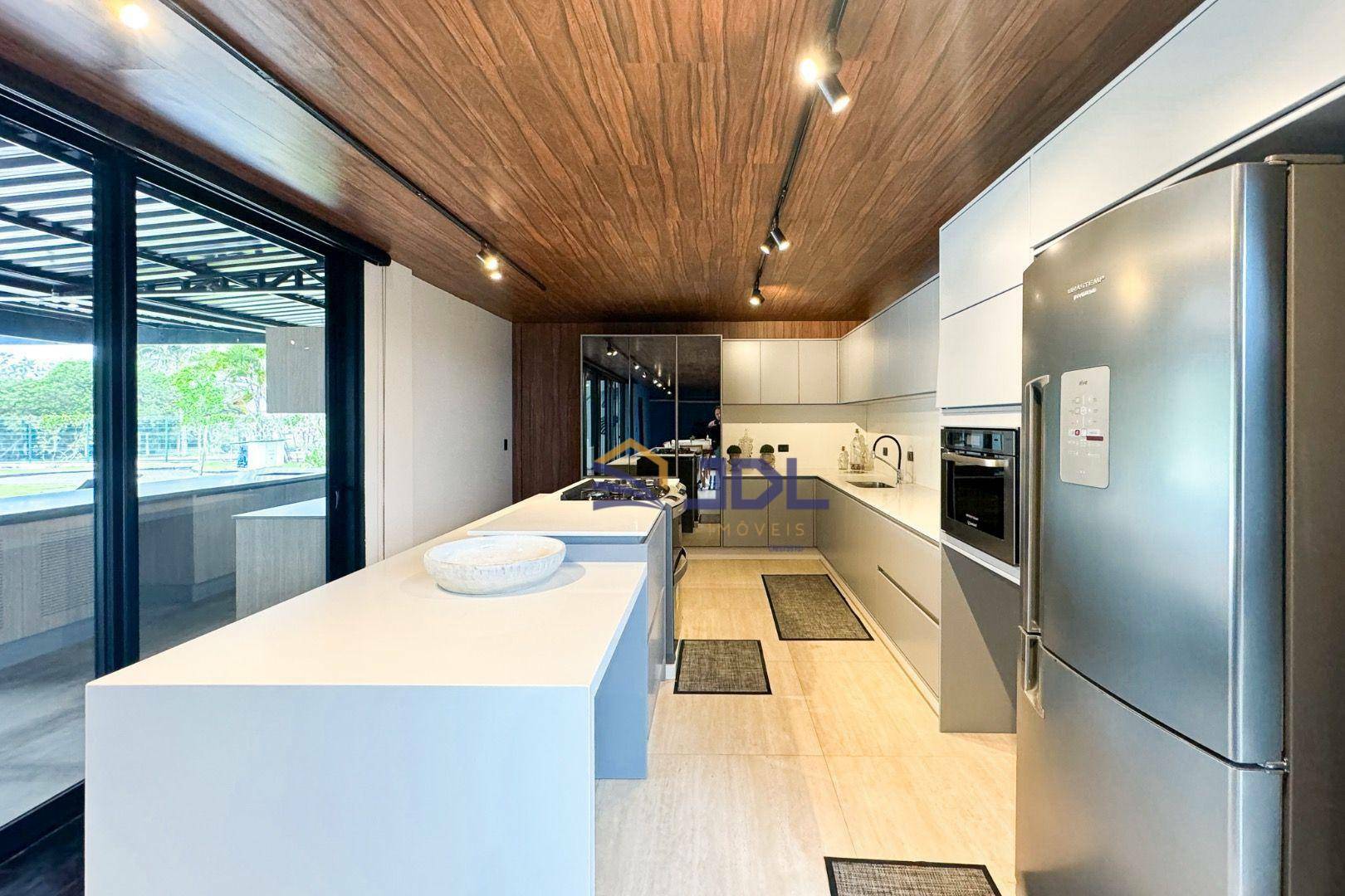 Casa à venda com 3 quartos, 451m² - Foto 17