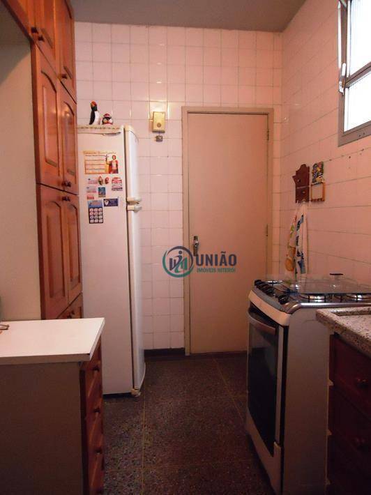 Apartamento à venda com 3 quartos, 90m² - Foto 9