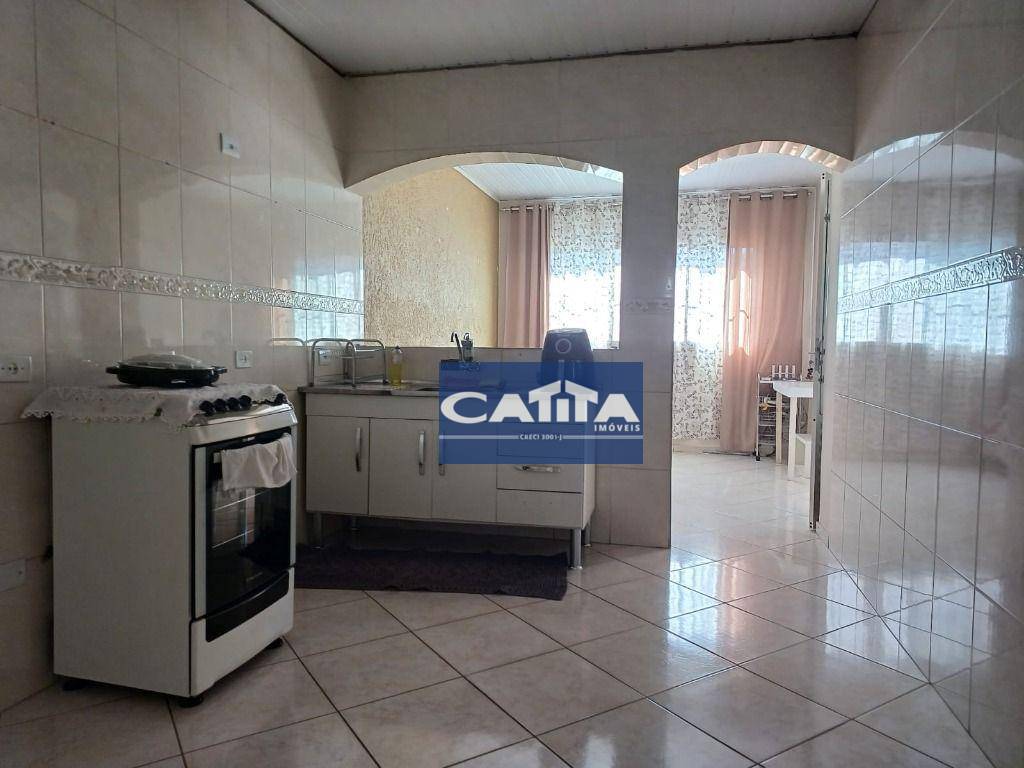 Casa para alugar com 2 quartos, 80m² - Foto 6