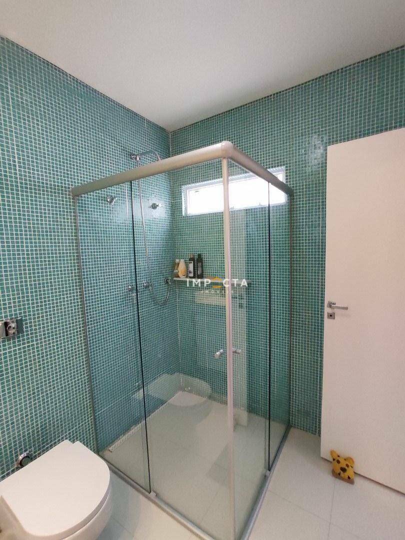 Casa à venda com 3 quartos, 300m² - Foto 22