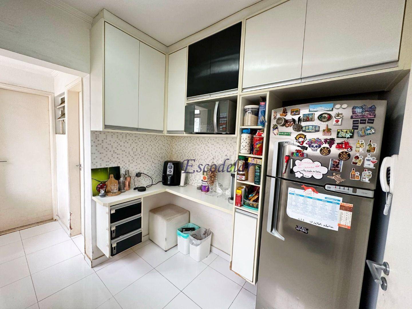 Apartamento à venda com 2 quartos, 63m² - Foto 12