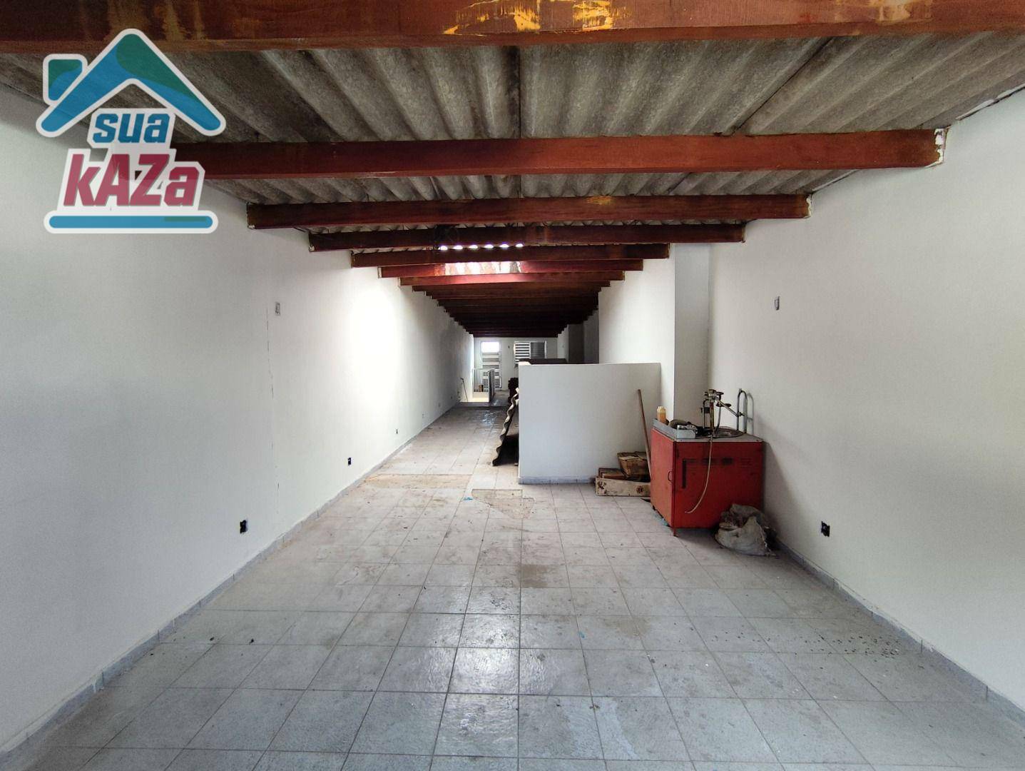 Casa à venda com 6 quartos, 230m² - Foto 30