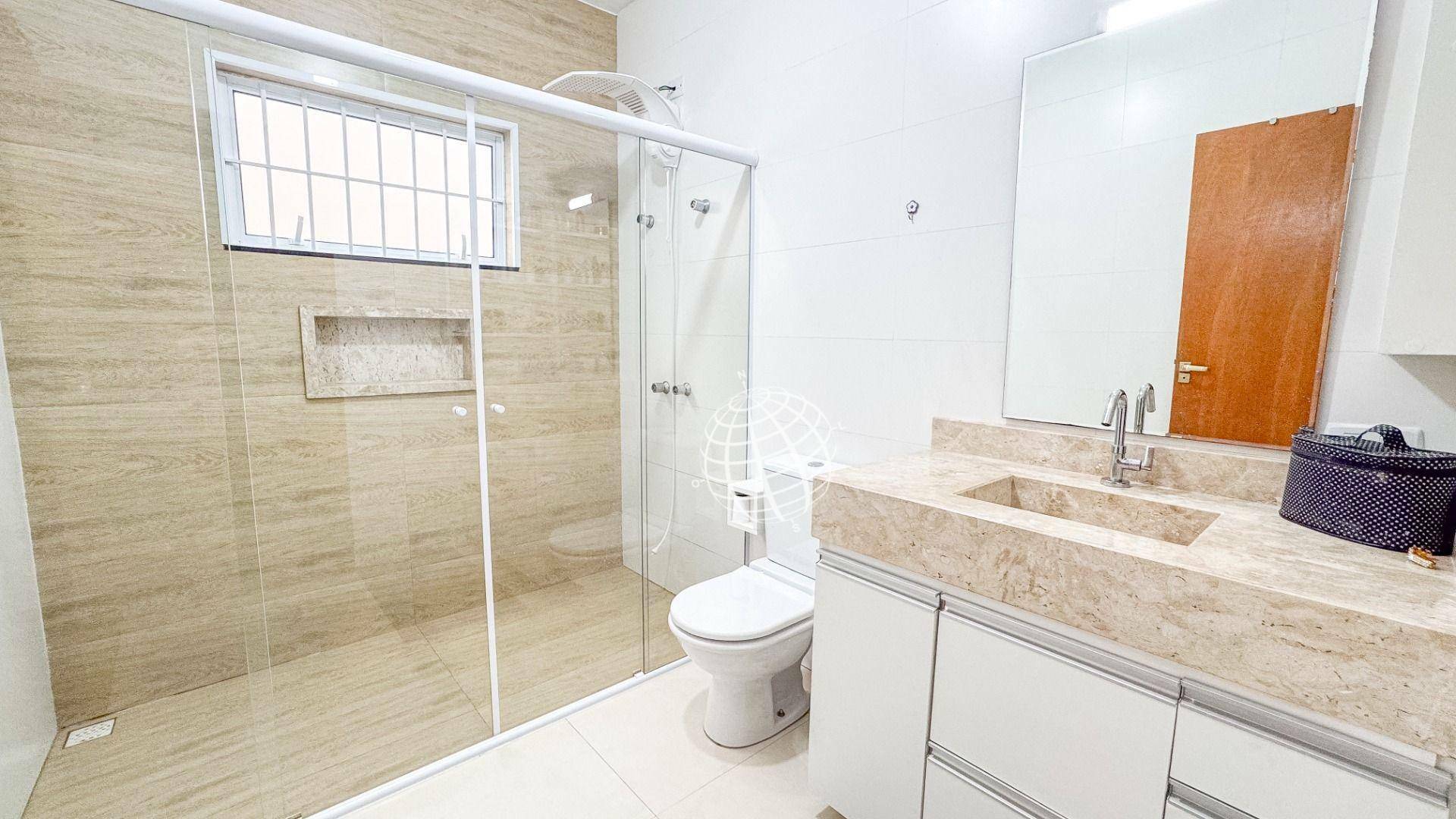Casa à venda com 5 quartos, 320m² - Foto 13