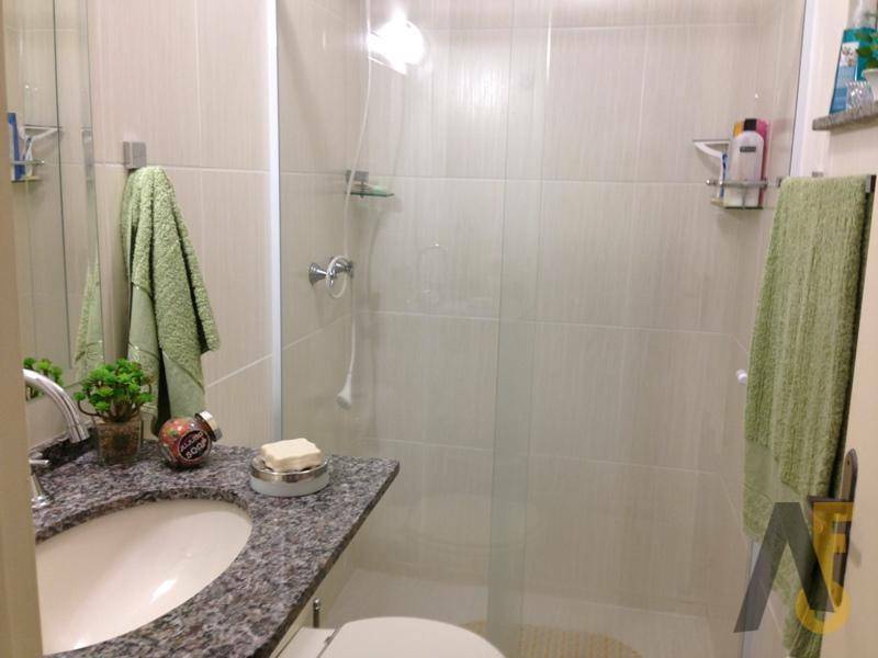 Apartamento à venda com 2 quartos, 72m² - Foto 12