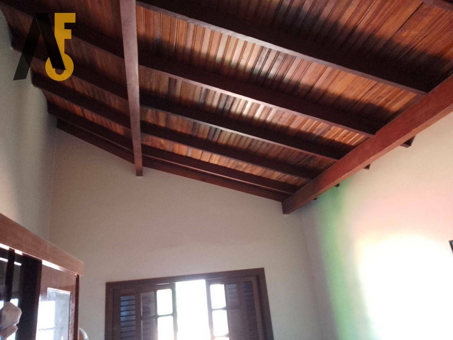 Casa à venda com 4 quartos, 240m² - Foto 19