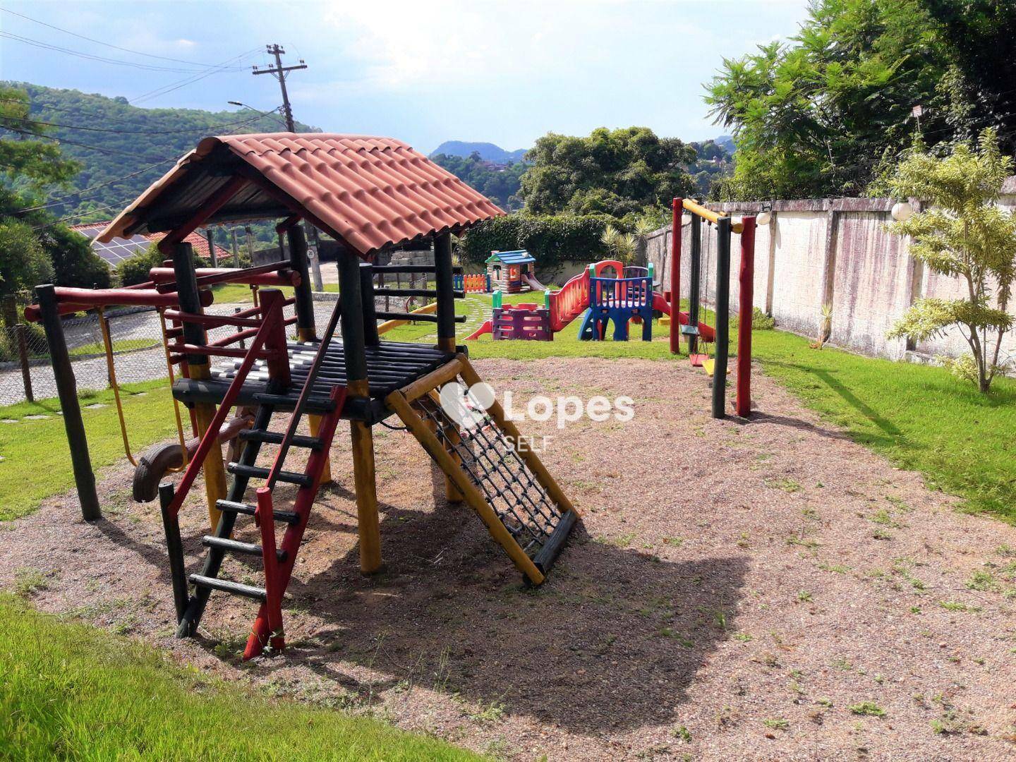 Casa de Condomínio à venda com 4 quartos, 233m² - Foto 29