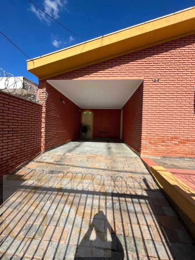 Casa à venda com 3 quartos, 180m² - Foto 2