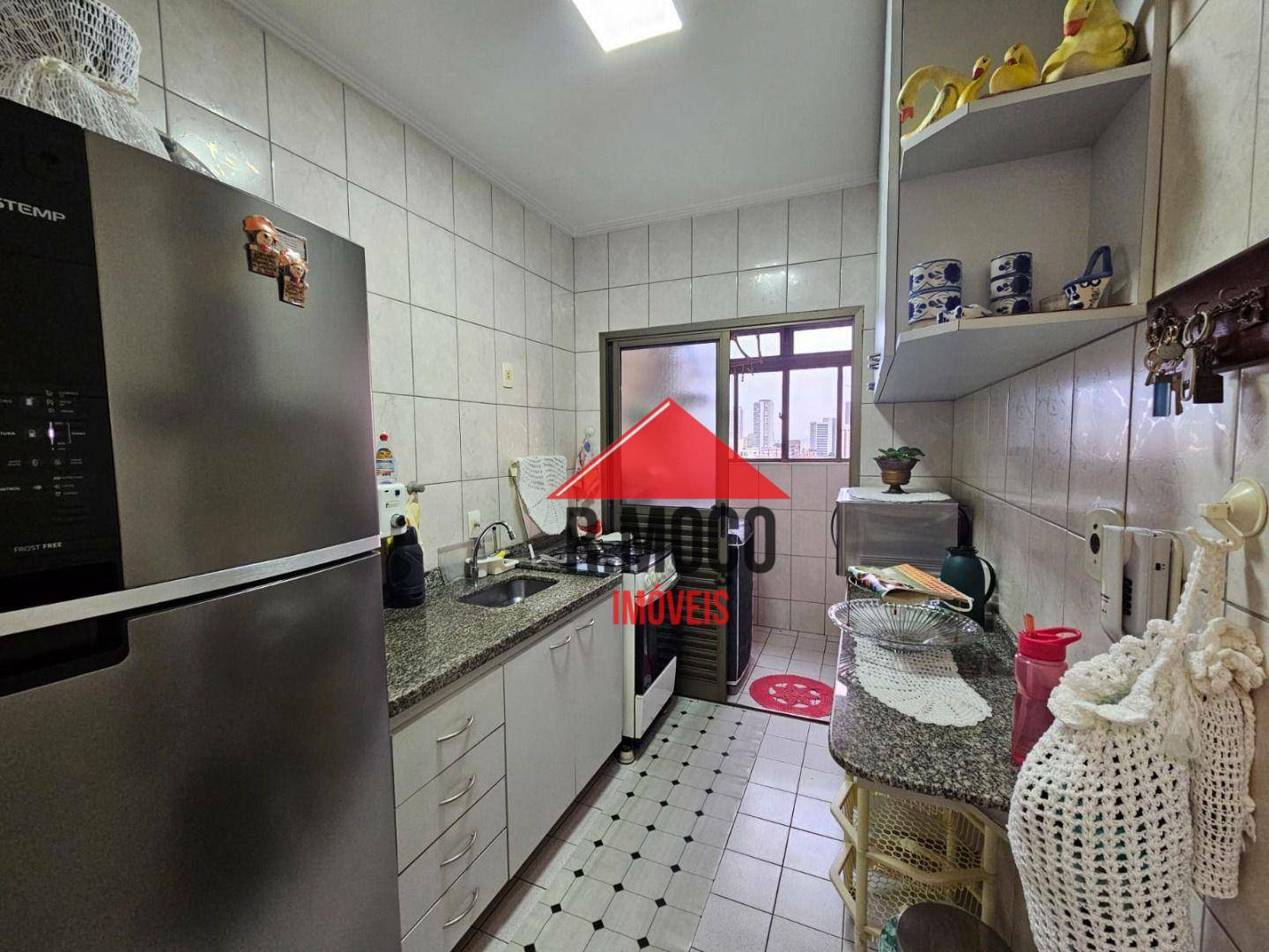 Apartamento à venda com 3 quartos, 77m² - Foto 17