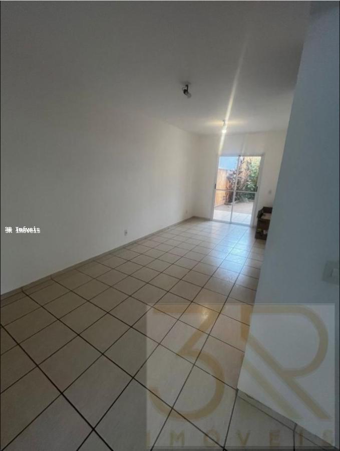 Casa de Condomínio para alugar com 3 quartos, 247m² - Foto 11