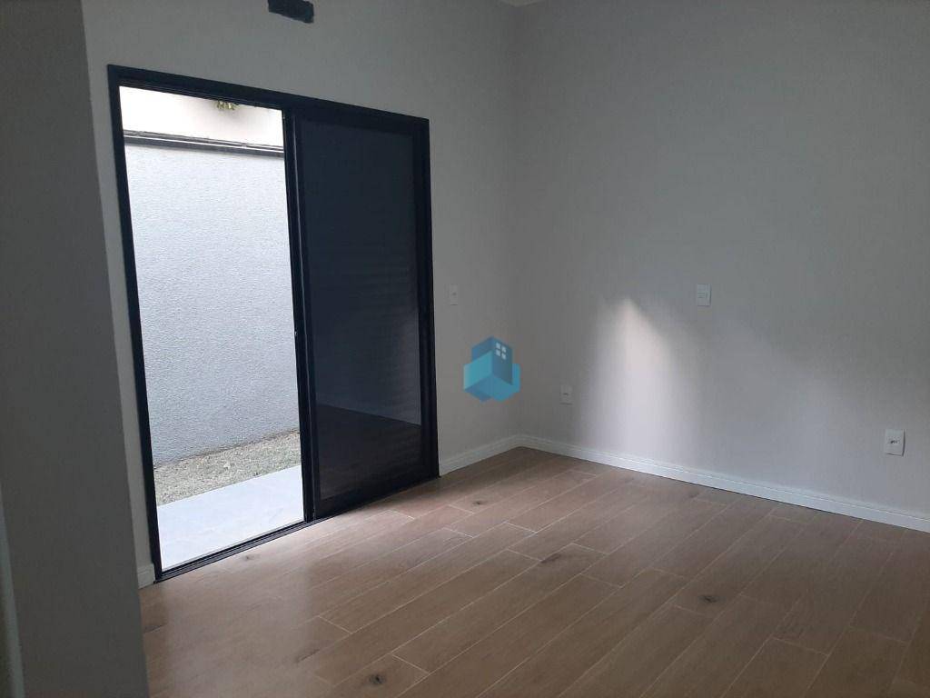 Casa à venda com 3 quartos, 184m² - Foto 28