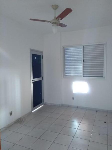 Apartamento para alugar com 3 quartos, 97m² - Foto 12