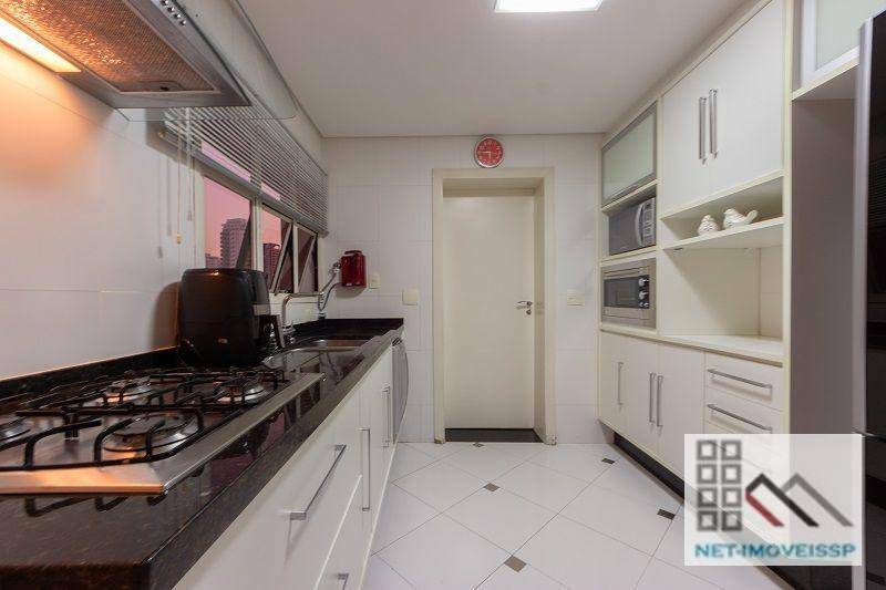 Apartamento à venda com 4 quartos, 141m² - Foto 14